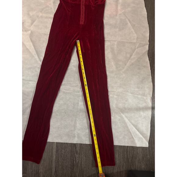 Fashion Nova Vivian Velvet Corset Jumpsuit  M NEW Renaissance Cosplay Goth Punk - Picture 10 of 12